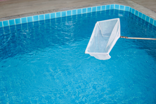 cleaning swimming pool