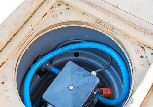 maintenance of the pumping system of a pool